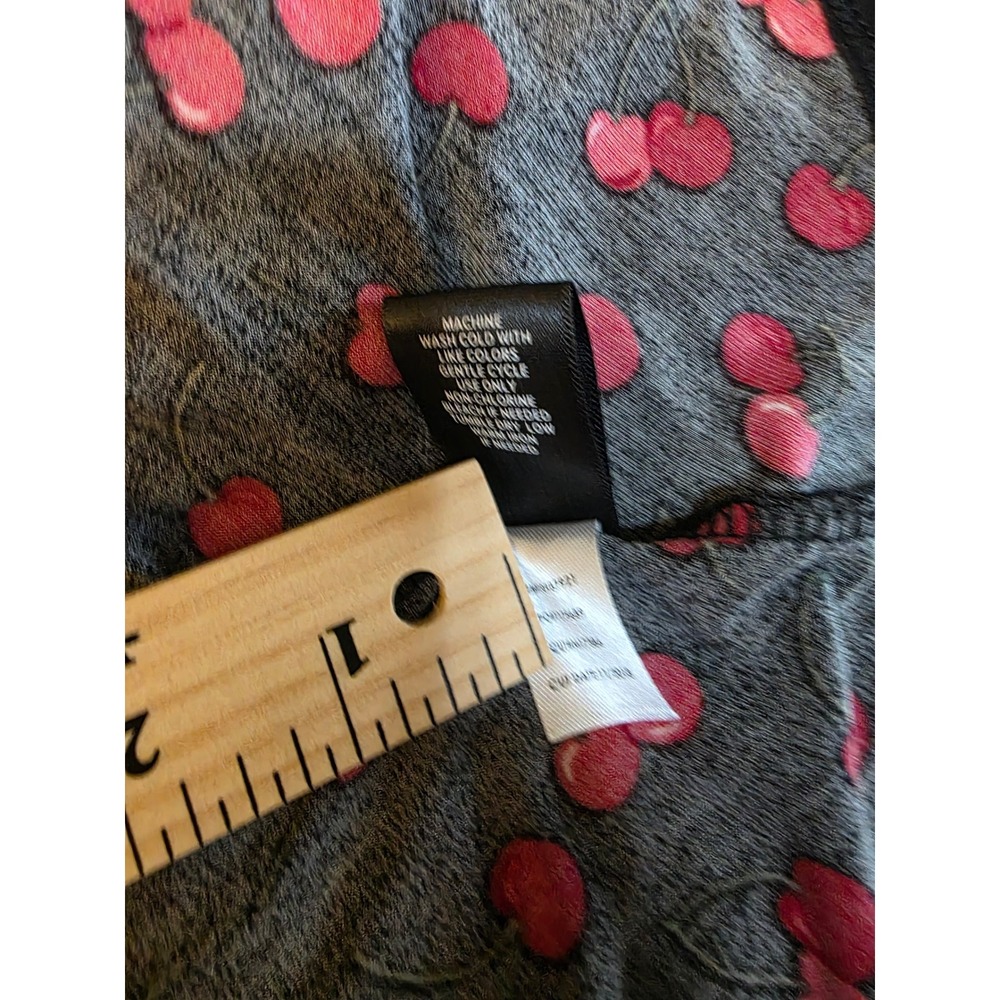 Torrid Cherry Print Faux Wrap Dress Size 1 Black Red Retro Pin Up Rockabilly - Picture 8 of 12